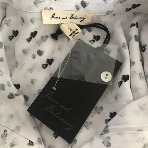 NWT JANE & DELANCEY Long Sleeve Top Blouse Size Small Tab Sleeves Hearts Pattern - Picture 6 of 7